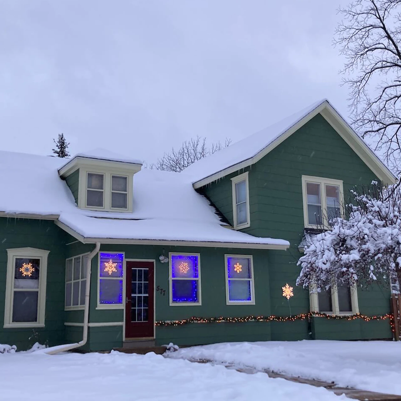 20" Lighted Snowflake Christmas Window Silhouette Decoration 4 20" Lighted Snowflake Christmas Window Silhouette Decoration - Image 4