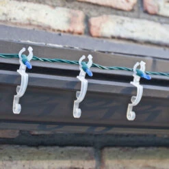 Bucket Of 150 Clear Max Pro Anywhere Flip Christmas Light Clips -Xmas Trees Shop simpleliving 714025 max20pro20lifestyle 69222.1667569745