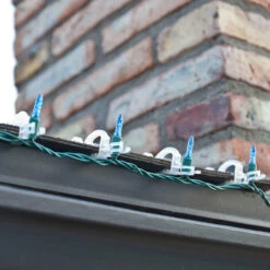 Set Of 150 Clear Max Pro Anywhere Christmas Light Clips 8 Set Of 150 Clear Max Pro Anywhere Christmas Light Clips -Xmas Trees Shop simpleliving 714025 singles 19755.1667576648